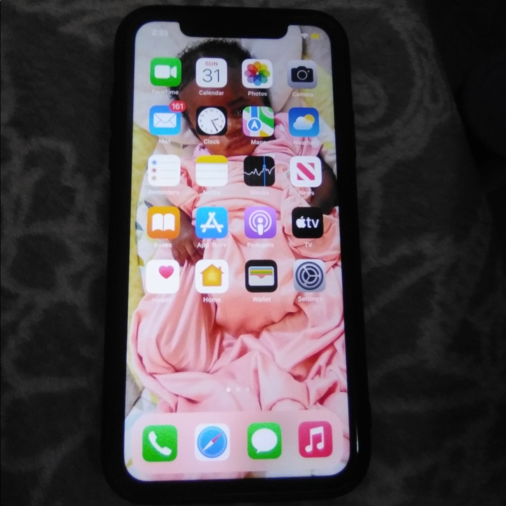 White IPhone 11
